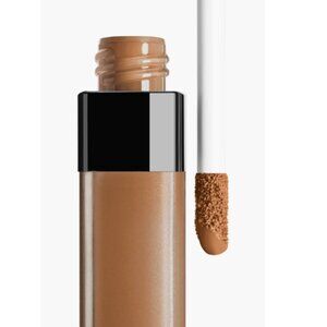 CHANEL - #B90 NEW!! LE CORRECTEUR DE CHANEL LONGWEAR CONCEALER